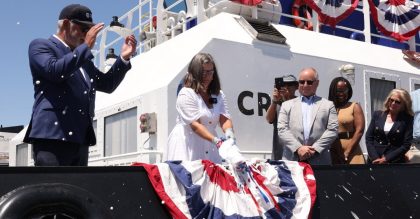 Crowley bautiza el primer remolcador totalmente eléctrico de EE.UU. en el Puerto de San Diego