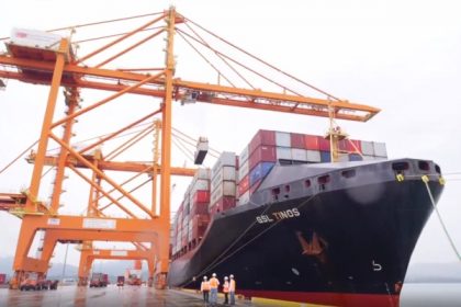 OPC recibe a buque con mayor eslora que ha atracado en Puerto Cortés
