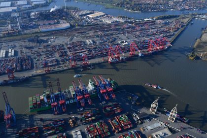 Puerto de Hamburgo firma acuerdo para suministrar energía en tierra a portacontenedores de MSC