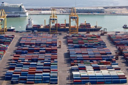 Movimiento de mercancías por los puertos de España crece 3,5% hasta mayo