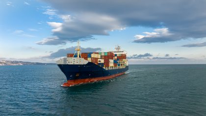 Industria del transporte marítimo podría reducir emisiones de carbono con uso de inteligencia artificial