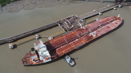 Brasil: Porto do Itaqui recibe uno de los mayores buques brasileños de transporte de combustibles