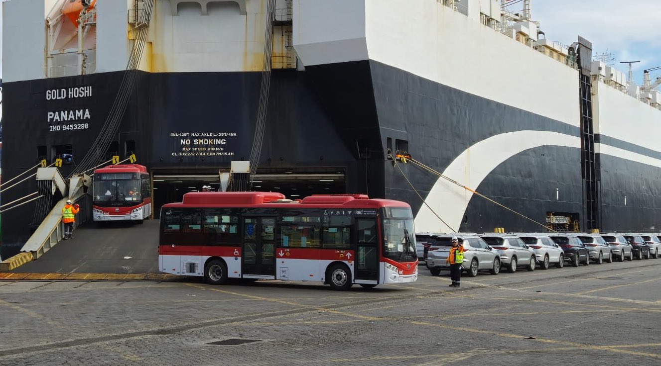 Descargan en DP World San Antonio flota de buses eléctricos destinada a  conurbación Coquimbo-La Serena - PortalPortuario