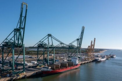 Tráfico de Puerto de Huelva durante primer semestre supera 15,6 millones de toneladas