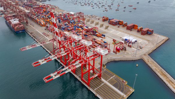 Puertos peruanos aumentan en 352% su movimiento de contenedores en TEU durante 2023