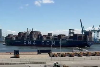 RWG recibe primera recalada de buque CMA CGM Grace Bay