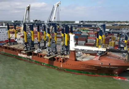 Reino Unido: Puerto de Felixstowe recibe cinco nuevas grúas RTG automatizadas