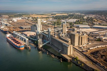 Alto en faenas ferroviarias retrasaría embarques de granos en puertos de la costa oeste de Canadá