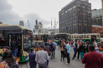 A bordo de bulk carrier llegan a Valparaíso buses estándar RED que circularán por la ciudad