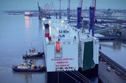 BYD Explorer No.1 hace primera visita a Puerto de Immingham