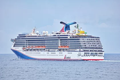 Crucero Carnival Legend inicia reposicionamiento al Mediterráneo