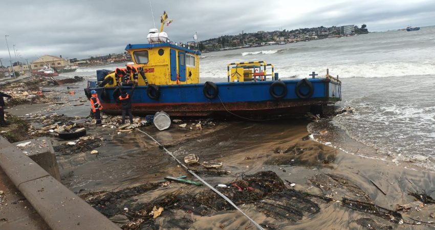 naves varadas temporal en quintero (3)