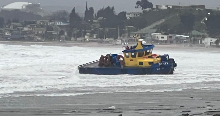 naves varadas temporal en quintero (4)