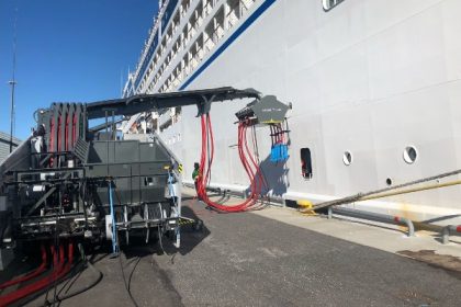 Ports of Stockholm suma tercera línea de cruceros a servicio de energía en tierra