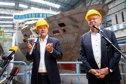 Canciller Scholz visita Meyer Werft en el marco de propuesta de reestructuración