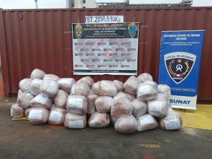 Perú: Incautan 3.3 toneladas de cocaína en puertos de Paita y Callao