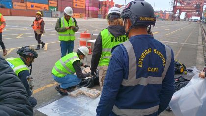 Autoridades peruanas incautan cocaína desde buque que se dirigía a Chile