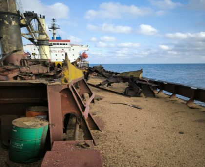 Misil ruso impacta buque que transportaba grano ucraniano en el Mar Negro