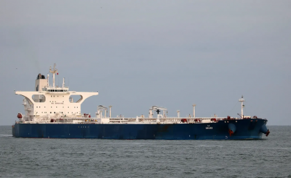 Petroleros Amjad y Blue Lagoon I son atacados en el Mar Rojo