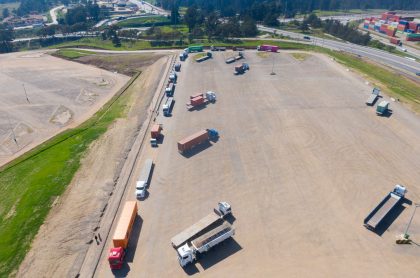 Regulador de flujo de camiones Alto San Antonio permite reducir congestión tras accidentes en vía de acceso al puerto