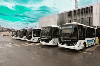 Camerún: Puerto de Douala incorpora seis buses