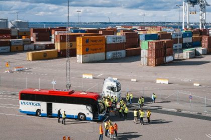 Inauguran estación pública para carga pesada eléctrica en Puerto de Helsingborg