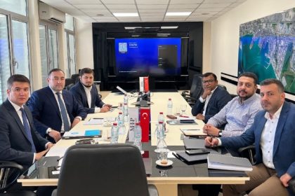 Delegación de Uzbekistán visita Mersan International Port