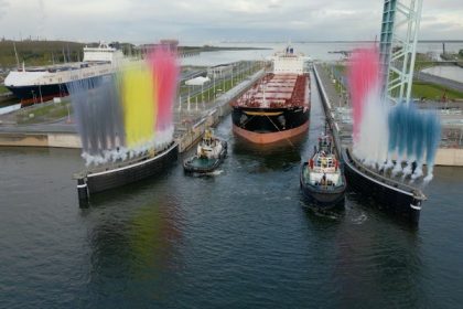 Reyes de Países Bajos y Bélgica inauguran nueva esclusa en North Sea Port