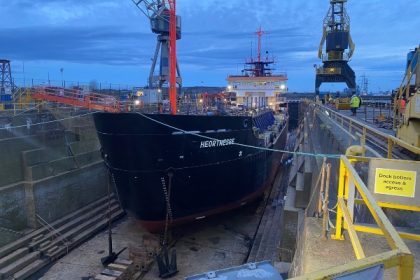 UK Docks Marine Services finaliza actualizaciones en draga Heortnesse