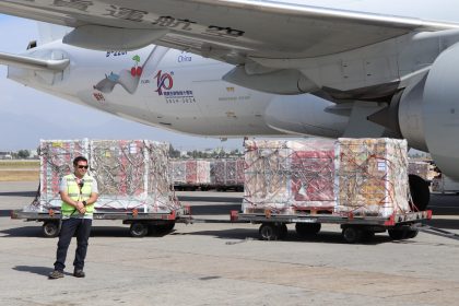 Frutas de Chile y Eastern Air Logistics firman acuerdo para potenciar envíos de cerezas al mercado chino