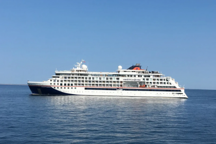 Crucero de Hapag-Lloyd arriba al Puerto de Valparaíso