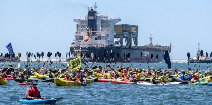 Arrestan a activistas del cambio climático por protesta en mayor puerto exportador de carbón de Australia