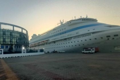 Astoria Grande recala a Puerto de Alejandría en viaje a Turquía