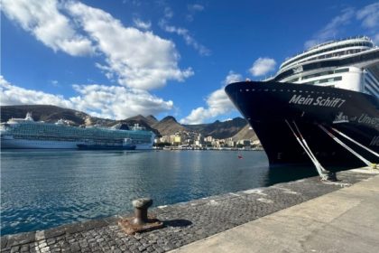 Puerto de Santa Cruz de Tenerife celebra escala inaugural del Mein Schiff 7