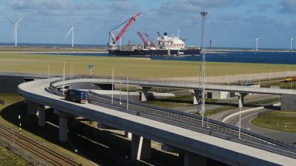 Autoridad Portuaria de Rotterdam desarrolla nuevas conexiones con la Ruta de Intercambio de Contenedores