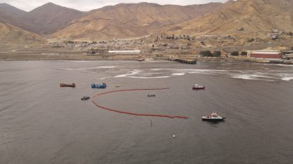 Puerto Barquito realiza simulacro de derrame de hidrocarburo en bahía de Chañaral