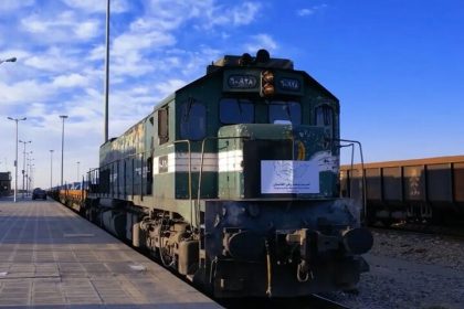 Primer envío ferroviario desde China a Afganistán vía Irán completa su viaje