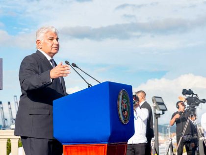 Presidente de Panamá conmemora traspaso del Canal: "Se va a quedar en nuestras manos para siempre"