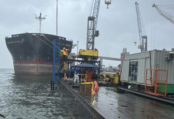 Começa a derrocagem de pedra submersa no Porto de São Francisco