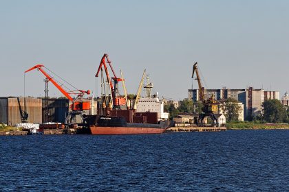 Rusia: Puerto de Arkhangelsk aumenta 30% en movimiento de carga