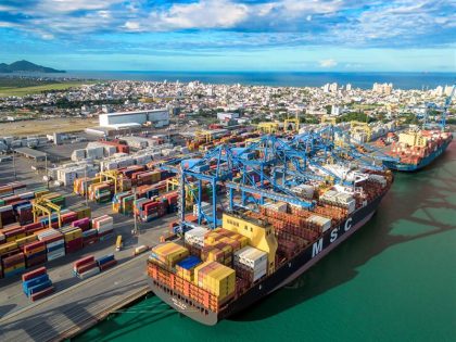 Konecranes amplía su presencia en Brasil con un pedido de 14 grúas RTG eléctricas de Portonave