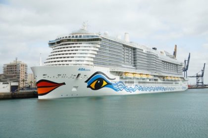 Puerto de Cádiz recibe buque con 6.717 pasajeros y marca récord
