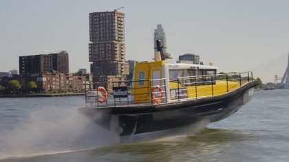 En video: Puerto de Rotterdam lanza hidroplano patrullero eléctrico