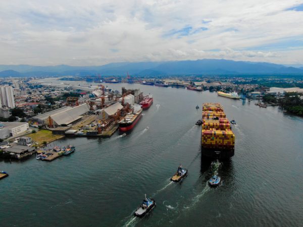 Porto de Santos confirma recorde anual e fecha 2025 com 186,4 milhões de toneladas movimentadas