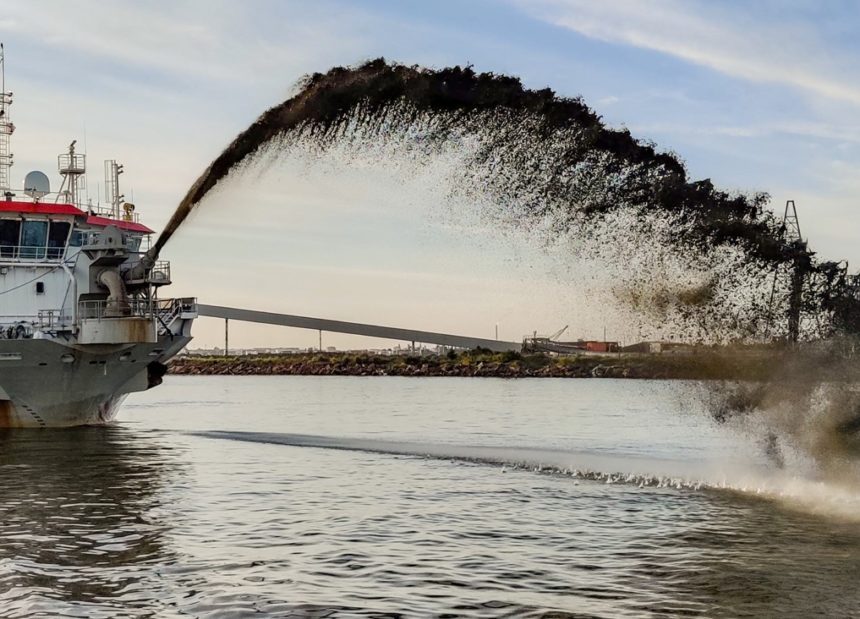 Oficina de Planeamiento y Presupuesto contaría con informes de factibilidad para dragar el río Uruguay - PortalPortuario