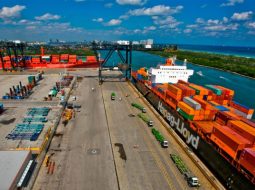 Agunsa vende su participación en Florida International Terminal a Hanseatic Global Terminals