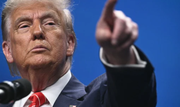 Trump anuncia alza de aranceles a Colombia tras tachar a Petro de narcotraficante