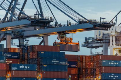 OCDE estima que economía mundial crecerá 3,2% a pesar de aranceles de Trump