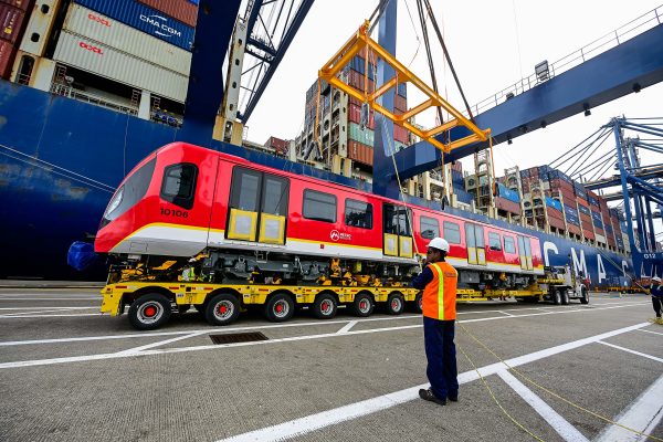 Video: Mira la descarga de vagones para el Metro de Bogotá en Sociedad Portuaria Regional de Cartagena