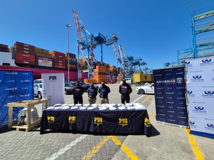 Desbaratan red de narcotráfico internacional que utilizaba puertos de San Antonio y Valparaíso